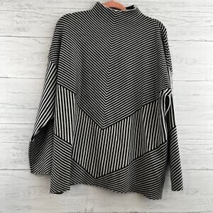 Tahari Minimalist V Striped Mock Neck Sweater Size 1X